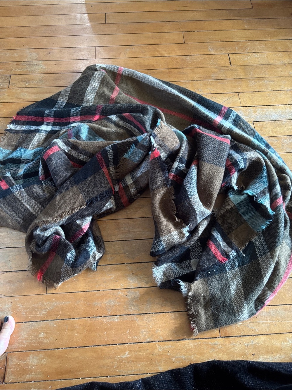 EUC Cozy Plaid Throw Blanket/Scarf  in Brown, Black & Red - Soft Home Accent